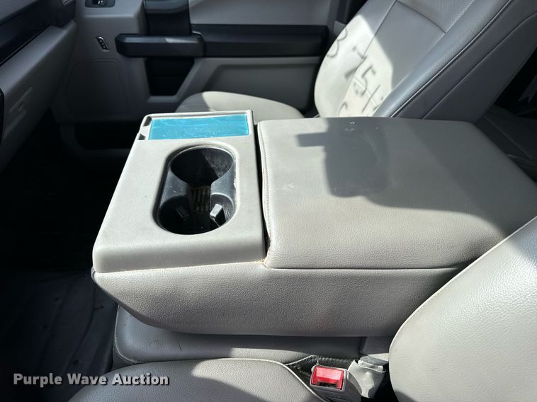 image for item DV1938 2018 Ford F150 XL SuperCab pickup truck