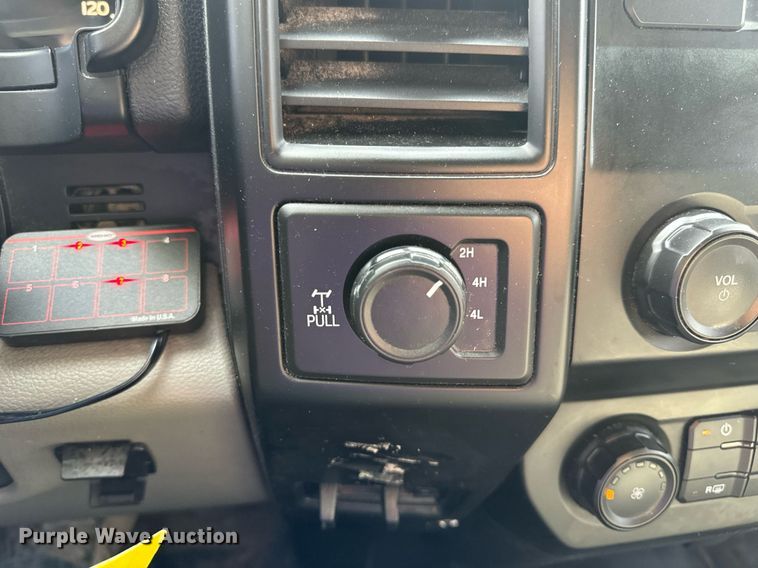 image for item DV1938 2018 Ford F150 XL SuperCab pickup truck