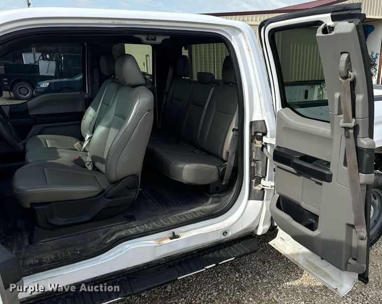 image for item DV1938 2018 Ford F150 XL SuperCab pickup truck