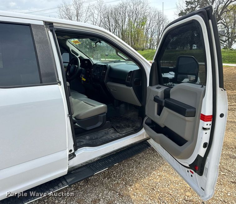 image for item DV1938 2018 Ford F150 XL SuperCab pickup truck