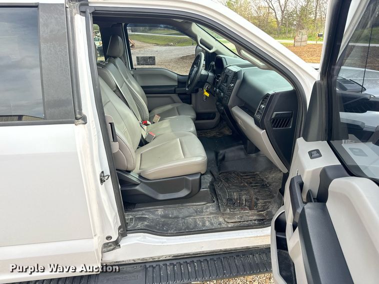 image for item DV1938 2018 Ford F150 XL SuperCab pickup truck