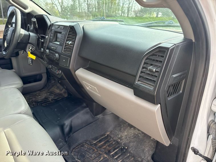 image for item DV1938 2018 Ford F150 XL SuperCab pickup truck