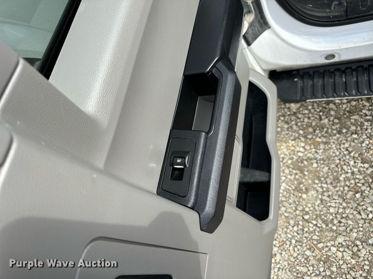 image for item DV1938 2018 Ford F150 XL SuperCab pickup truck