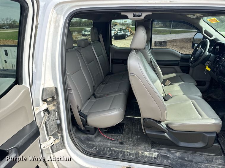 image for item DV1938 2018 Ford F150 XL SuperCab pickup truck