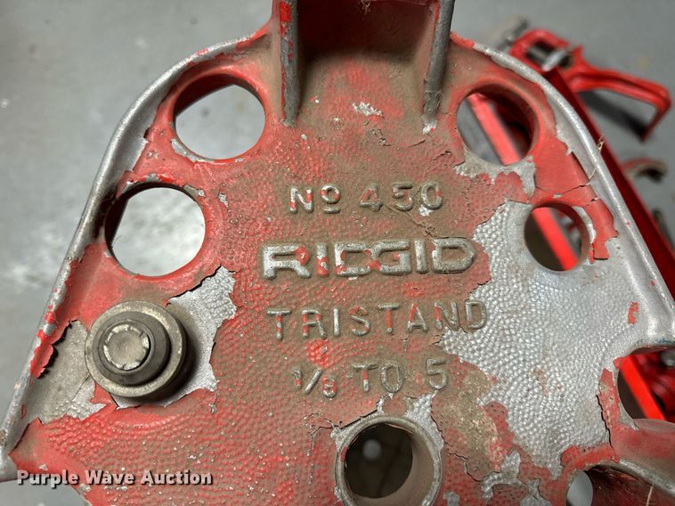 image for item DV1946 Ridgid pipe threader