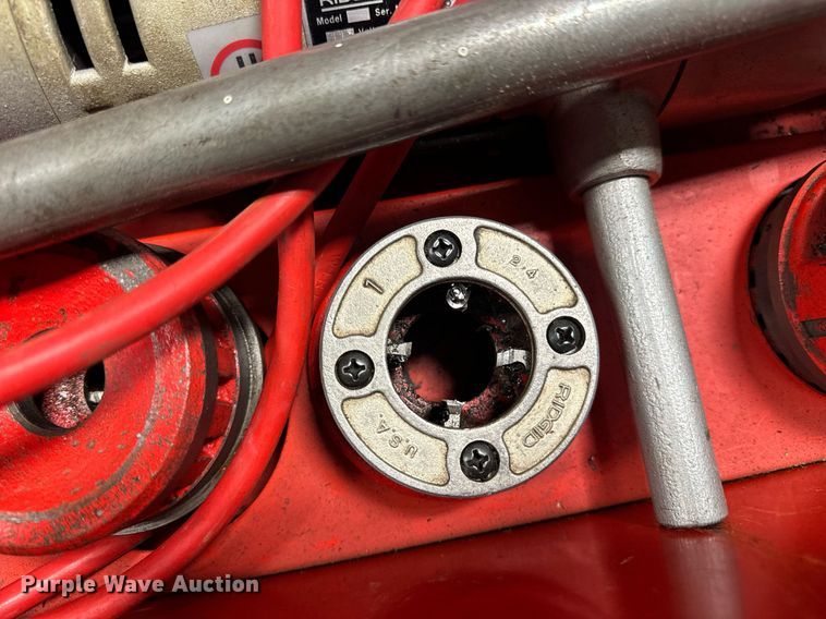 image for item DV1946 Ridgid pipe threader