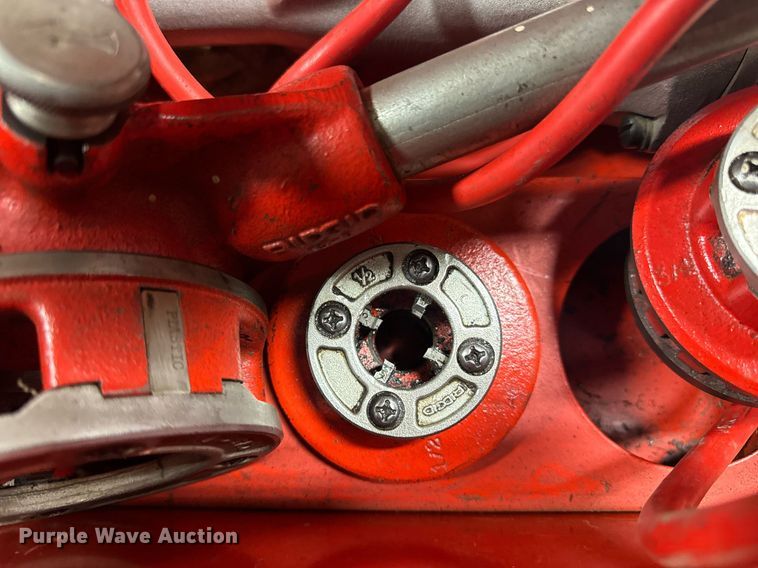 image for item DV1946 Ridgid pipe threader