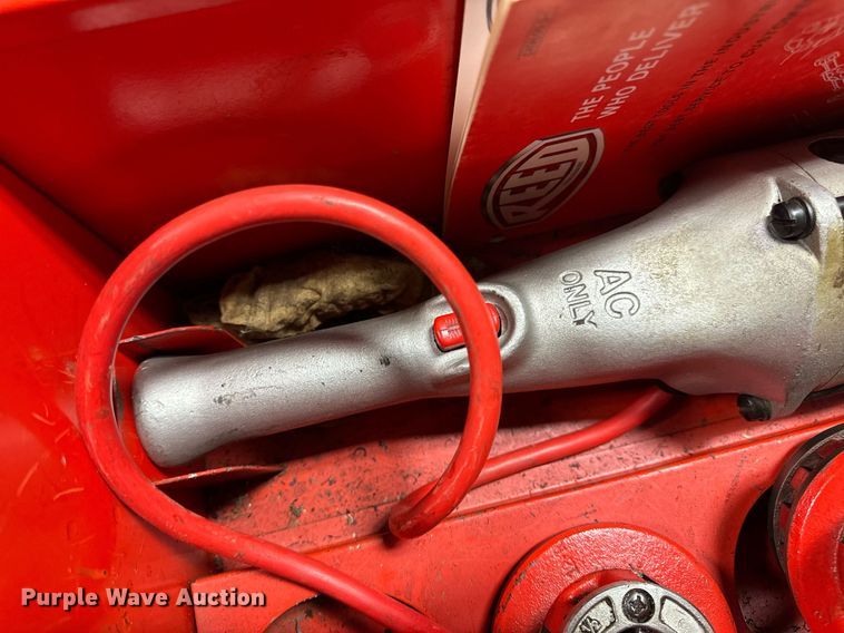 image for item DV1946 Ridgid pipe threader