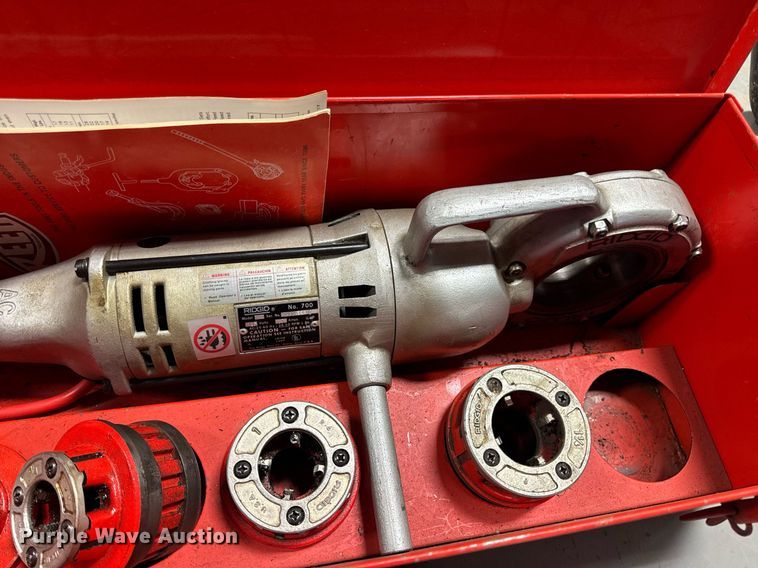 image for item DV1946 Ridgid pipe threader