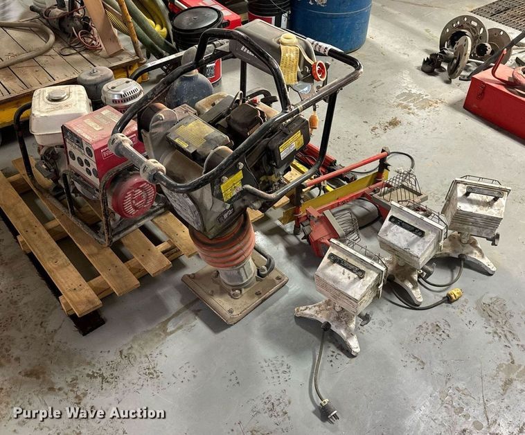 image for item DV1947 Tools