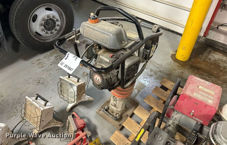 image for item DV1947 Tools