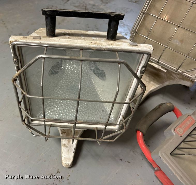 image for item DV1947 Tools