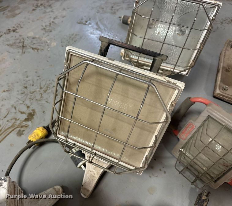 image for item DV1947 Tools