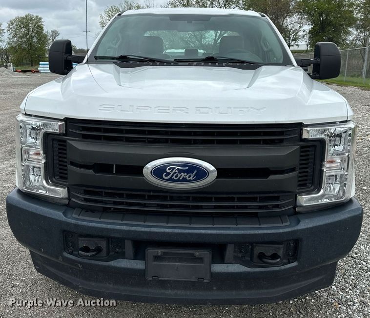 image for item DV1948 2017 Ford F250 Super Duty XL SuperCab pickup truck