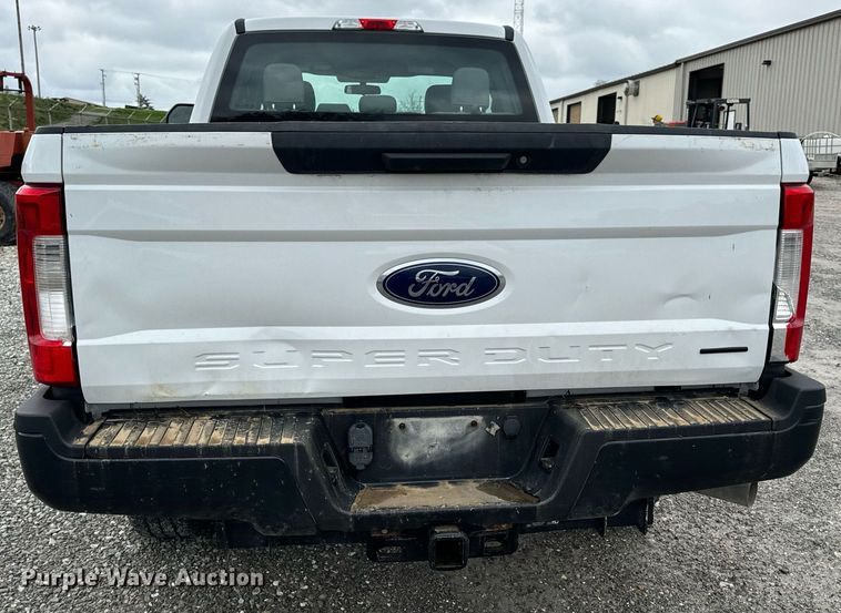 image for item DV1948 2017 Ford F250 Super Duty XL SuperCab pickup truck