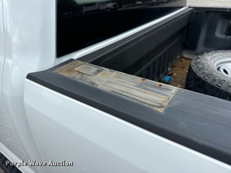 image for item DV1948 2017 Ford F250 Super Duty XL SuperCab pickup truck