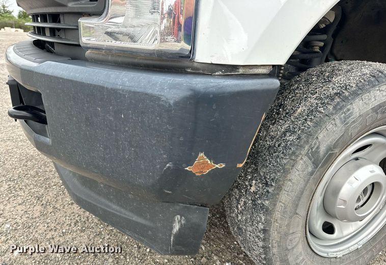 image for item DV1948 2017 Ford F250 Super Duty XL SuperCab pickup truck