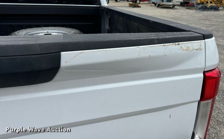 image for item DV1948 2017 Ford F250 Super Duty XL SuperCab pickup truck