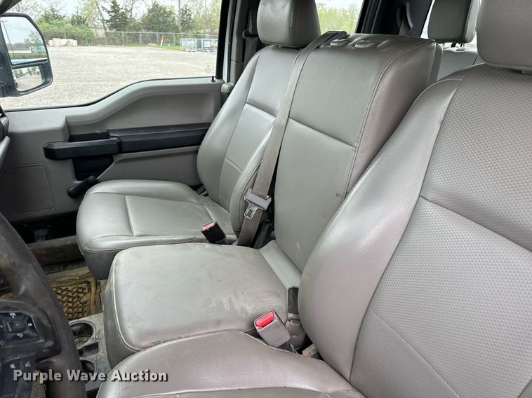 image for item DV1948 2017 Ford F250 Super Duty XL SuperCab pickup truck