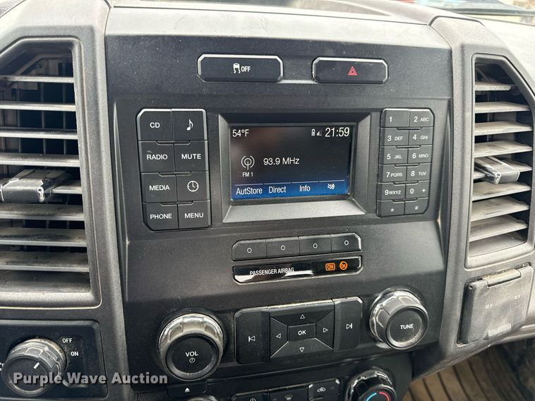 image for item DV1948 2017 Ford F250 Super Duty XL SuperCab pickup truck