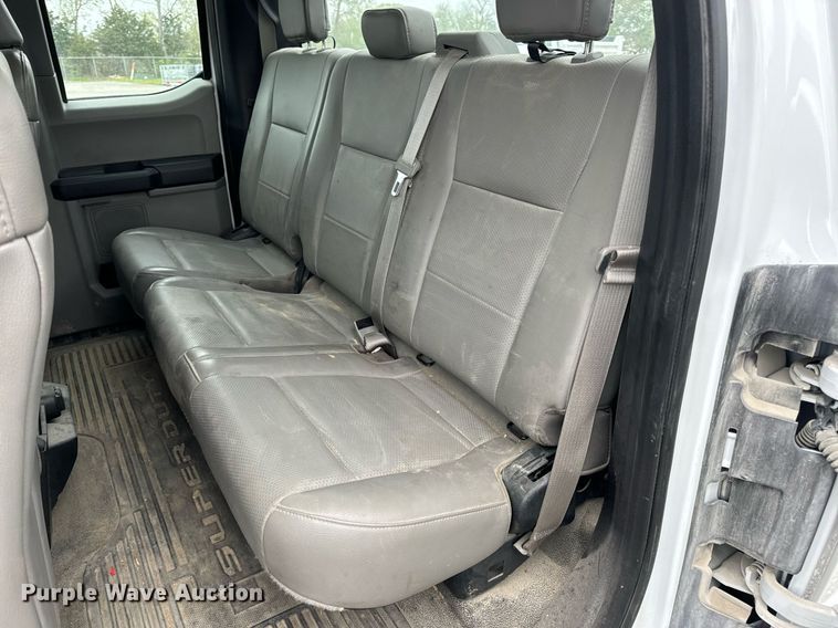 image for item DV1948 2017 Ford F250 Super Duty XL SuperCab pickup truck