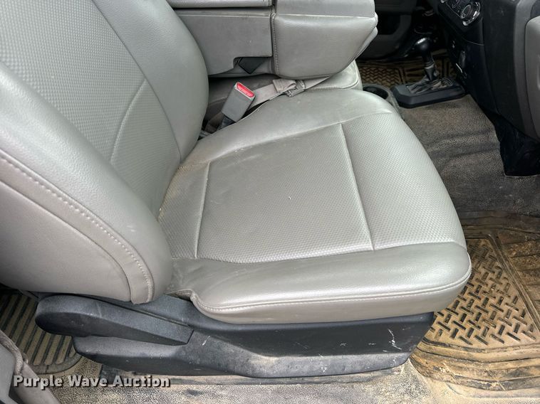 image for item DV1948 2017 Ford F250 Super Duty XL SuperCab pickup truck