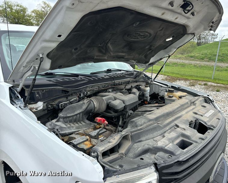 image for item DV1948 2017 Ford F250 Super Duty XL SuperCab pickup truck