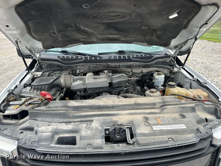 image for item DV1948 2017 Ford F250 Super Duty XL SuperCab pickup truck