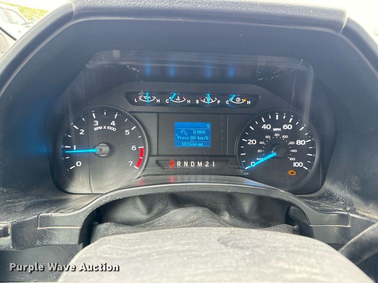 image for item DV1949 2017 Ford F250 Super Duty XL SuperCab pickup truck