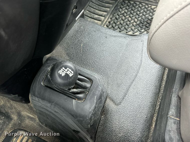 image for item DV1949 2017 Ford F250 Super Duty XL SuperCab pickup truck