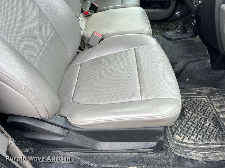 image for item DV1949 2017 Ford F250 Super Duty XL SuperCab pickup truck