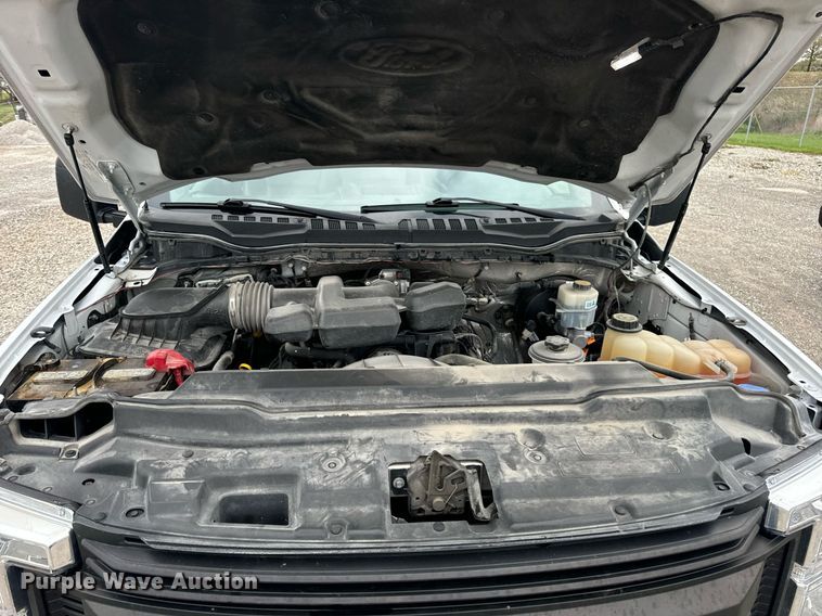 image for item DV1949 2017 Ford F250 Super Duty XL SuperCab pickup truck