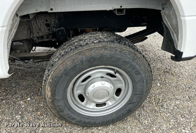 image for item DV1949 2017 Ford F250 Super Duty XL SuperCab pickup truck