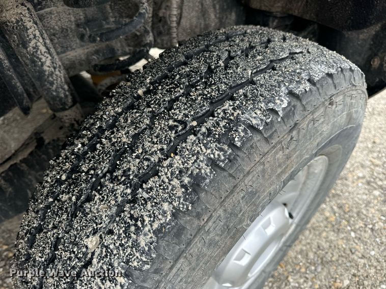 image for item DV1949 2017 Ford F250 Super Duty XL SuperCab pickup truck