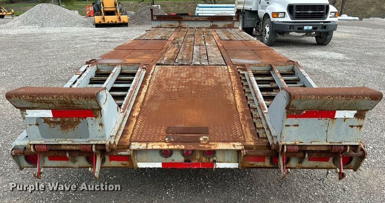 image for item DV1950 2000 Interstate 20DT equipment trailer
