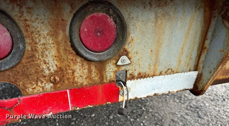image for item DV1950 2000 Interstate 20DT equipment trailer