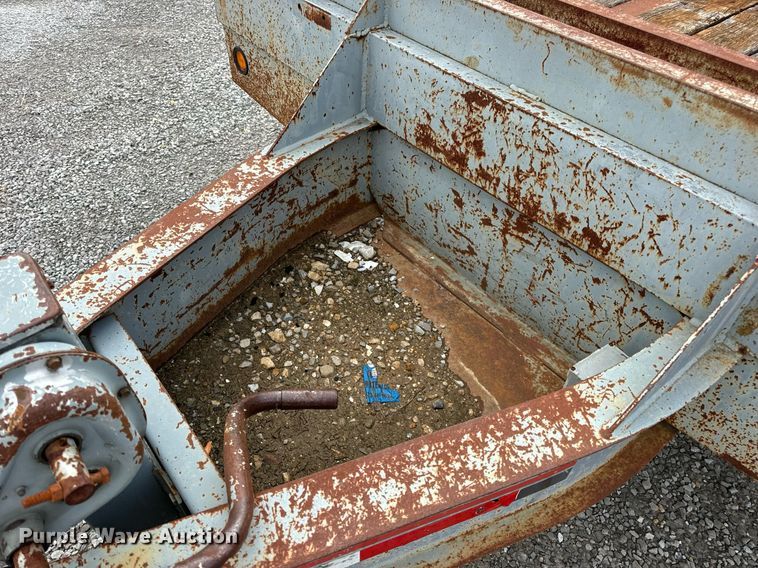 image for item DV1950 2000 Interstate 20DT equipment trailer