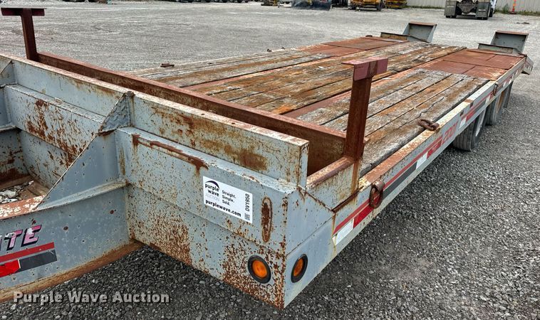 image for item DV1950 2000 Interstate 20DT equipment trailer