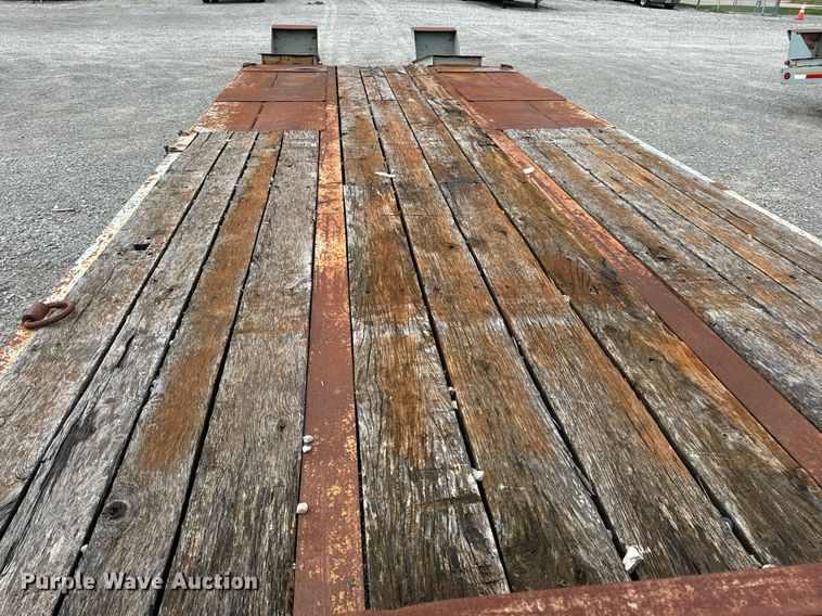 image for item DV1950 2000 Interstate 20DT equipment trailer