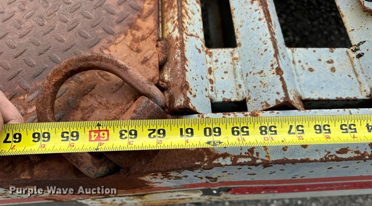 image for item DV1950 2000 Interstate 20DT equipment trailer