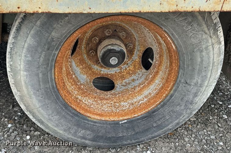 image for item DV1950 2000 Interstate 20DT equipment trailer