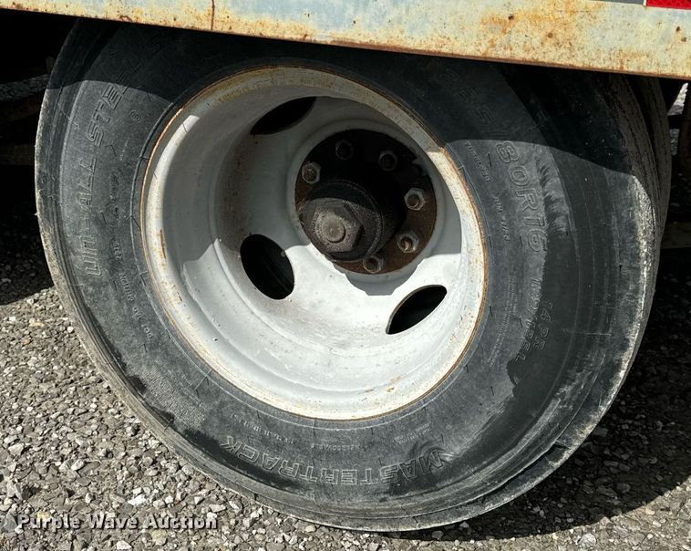 image for item DV1950 2000 Interstate 20DT equipment trailer