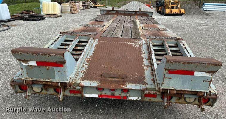 image for item DV1951 1997 Interstate 20DT equipment trailer