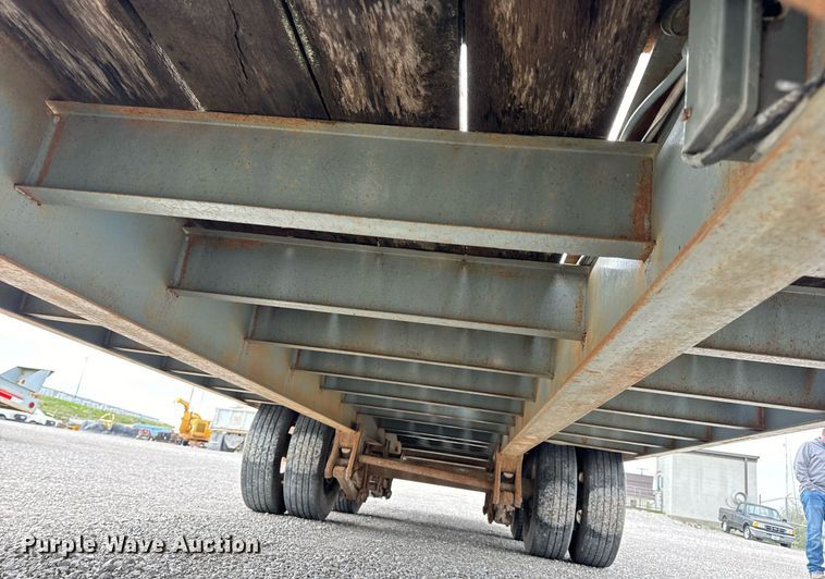 image for item DV1951 1997 Interstate 20DT equipment trailer