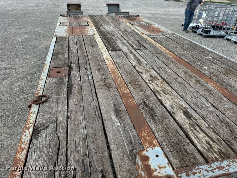 image for item DV1951 1997 Interstate 20DT equipment trailer