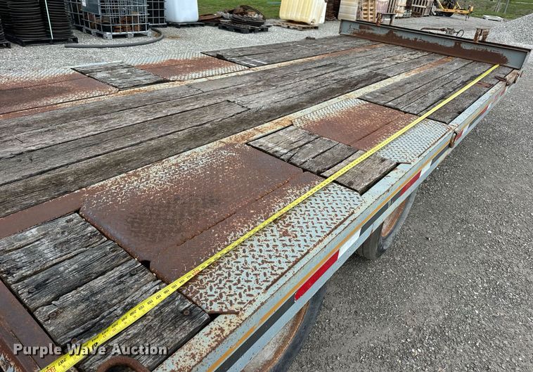 image for item DV1951 1997 Interstate 20DT equipment trailer