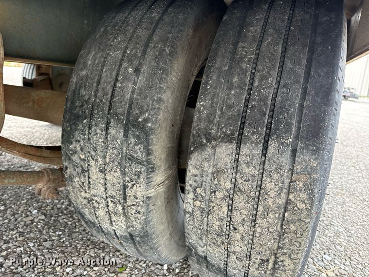 image for item DV1951 1997 Interstate 20DT equipment trailer