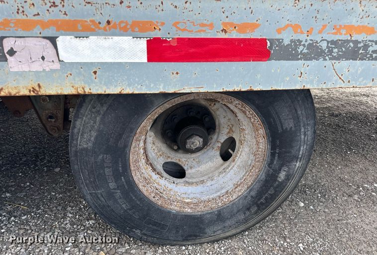 image for item DV1951 1997 Interstate 20DT equipment trailer