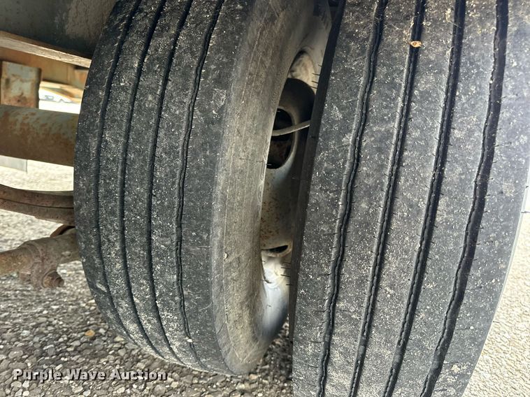 image for item DV1951 1997 Interstate 20DT equipment trailer