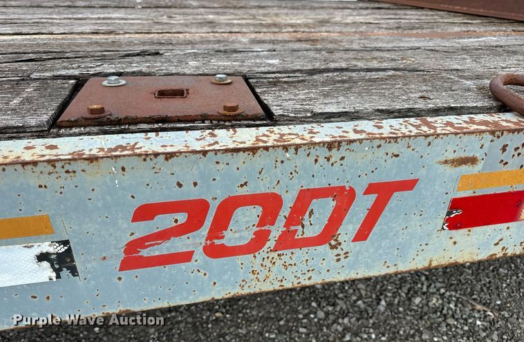 image for item DV1951 1997 Interstate 20DT equipment trailer